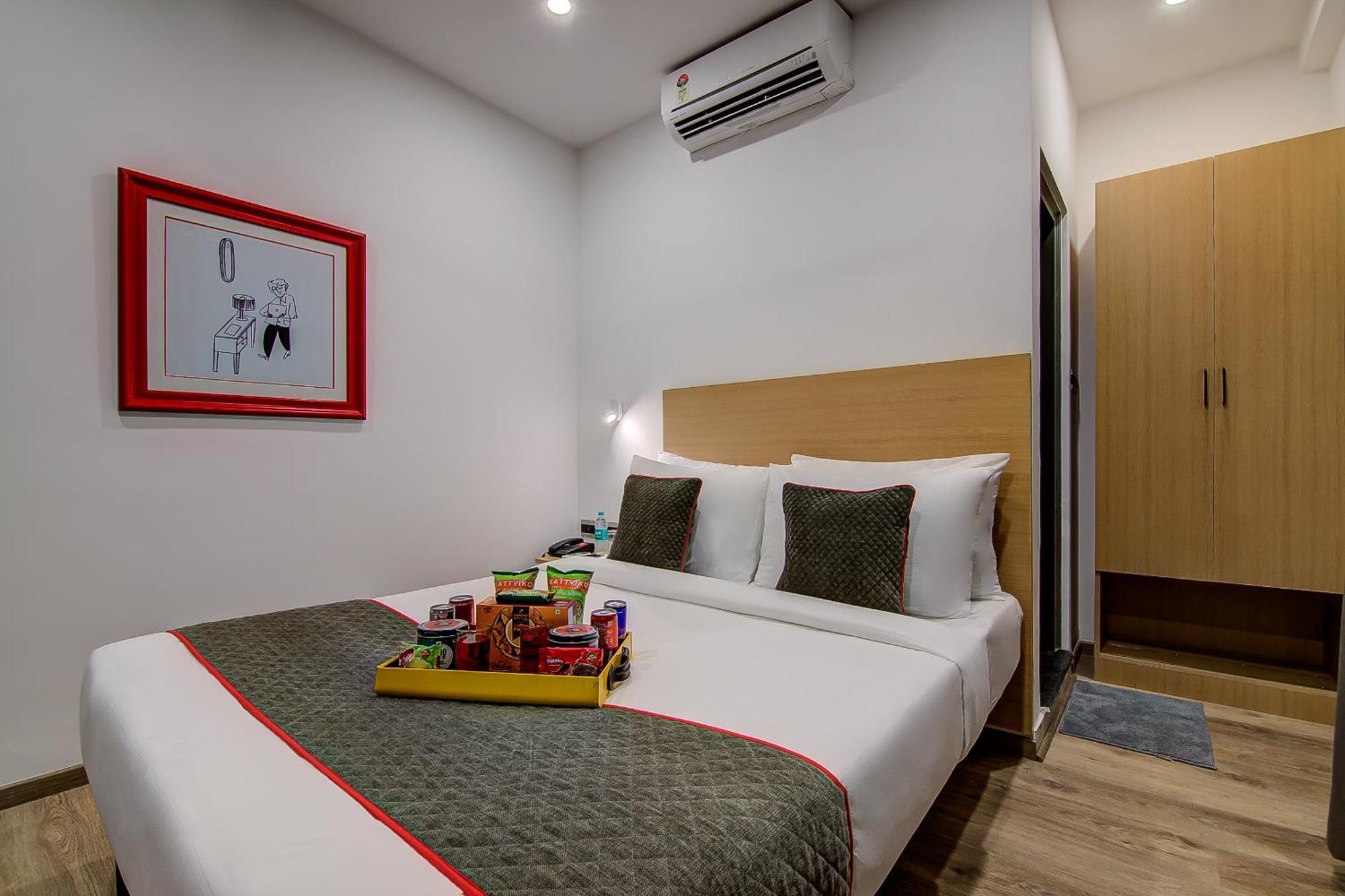 Super Townhouse Global Village Tech Park Near Kengeri Bus Terminal Metro Station Bangalore Exteriör bild